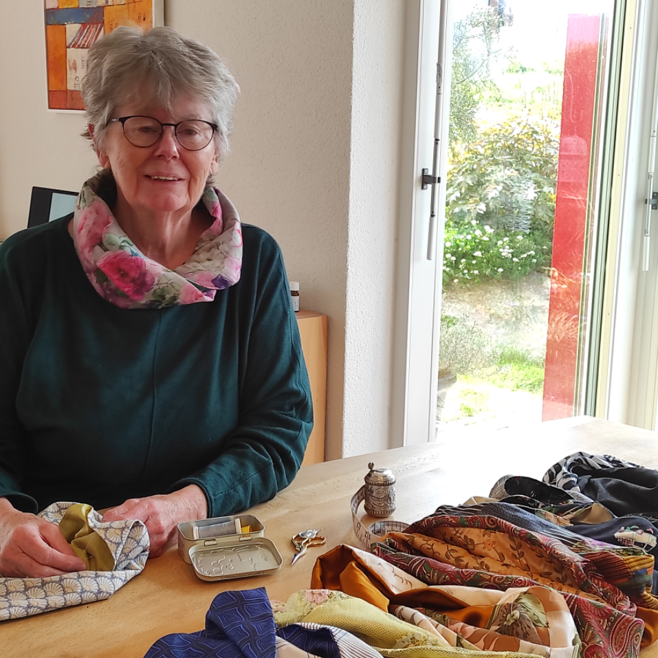 H34_Schal_Hedwig Hruby Popp