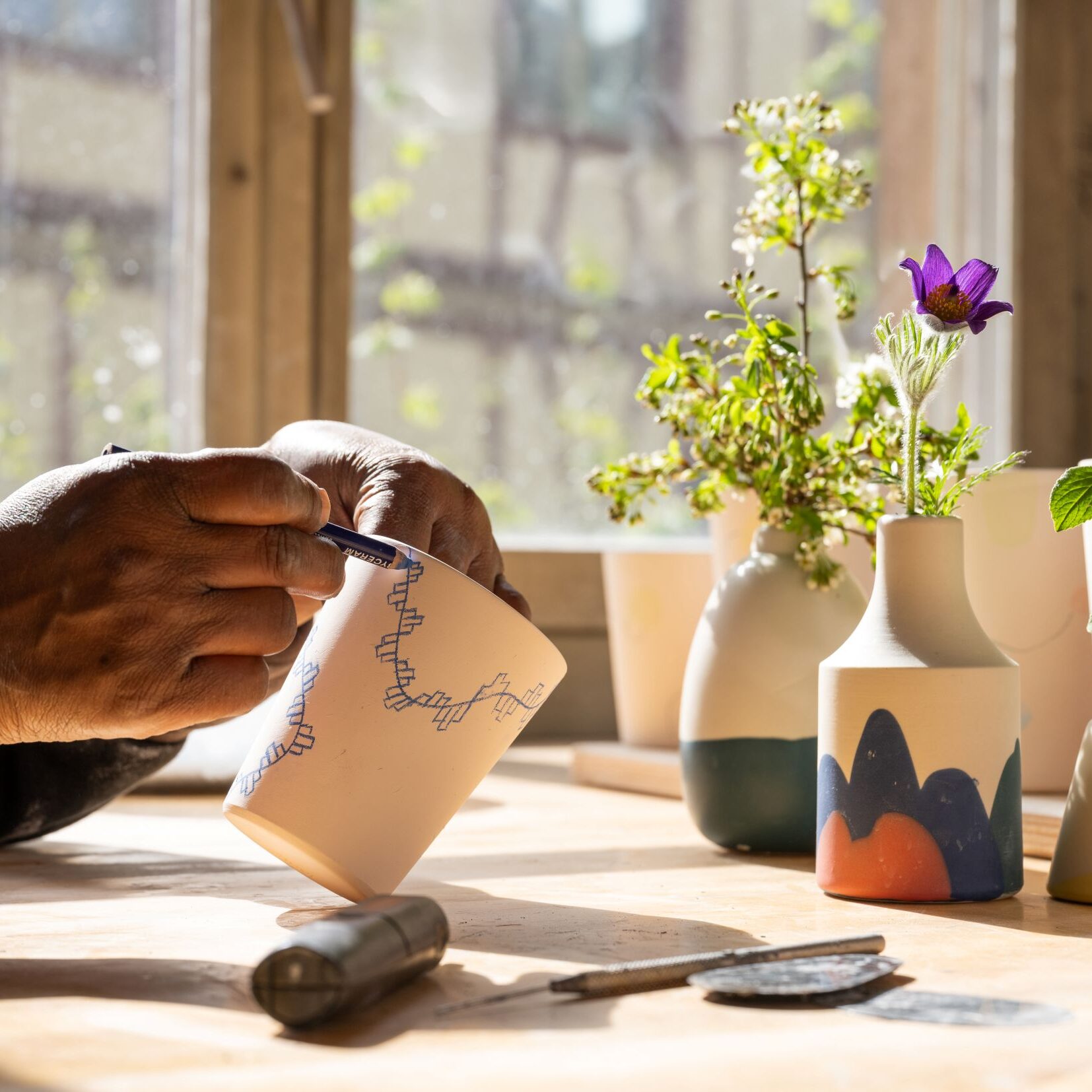 QrCUK02XRBmN-Stiftung_Intact_Himmelblau_Guntern_023retuschiert