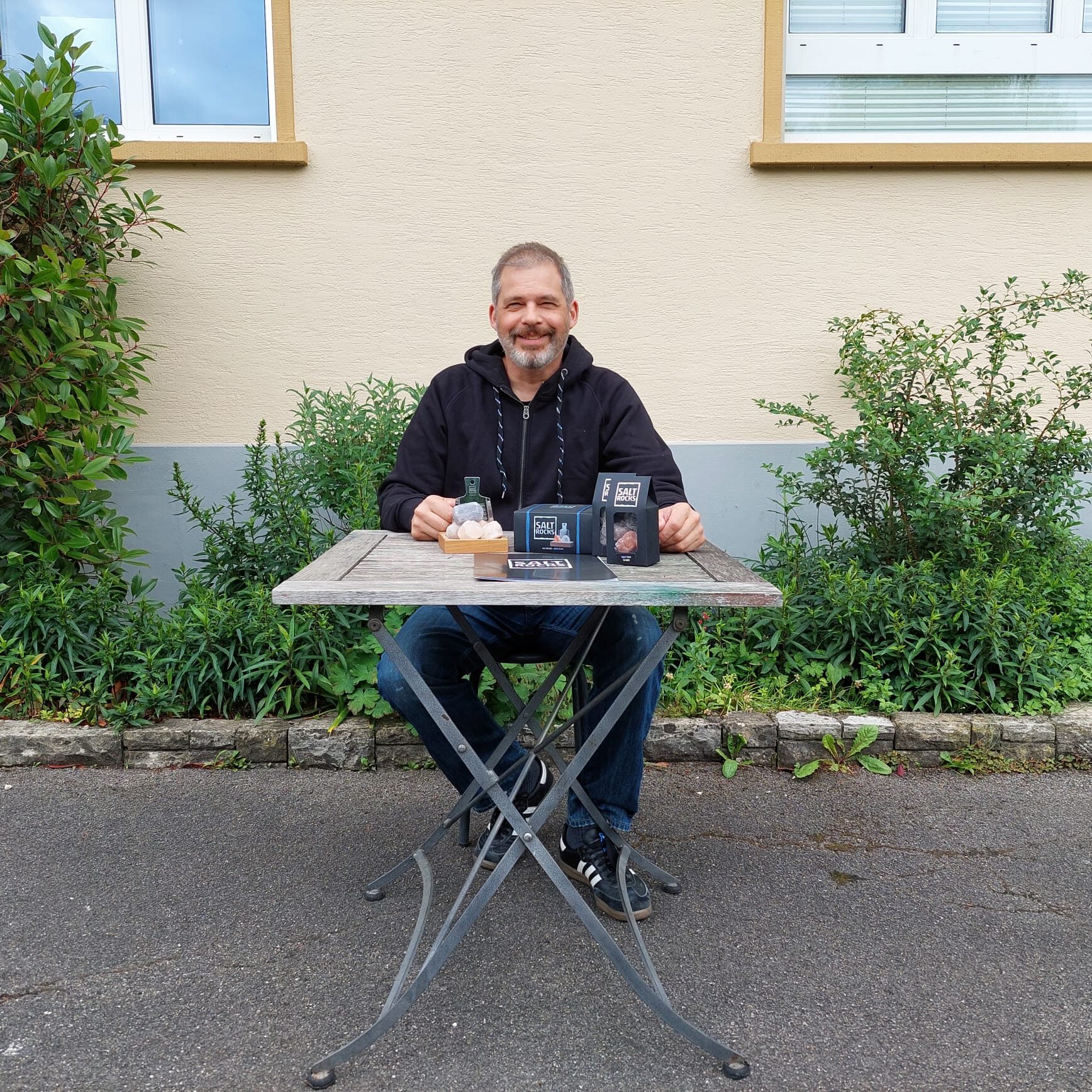 jY9WStF8Fg6X-patrick-und-saltrocks_6.2022